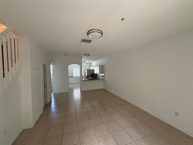 Building Photo - 5620 NW 114th Path