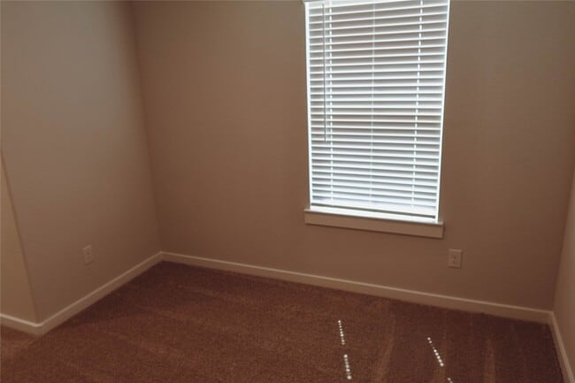 Building Photo - 8538 Blueberry Ash St