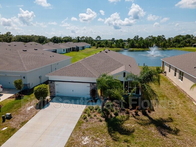 Building Photo - 5928 Silver Palm Blvd