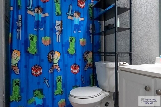 Building Photo - 1809 S Williams Ln