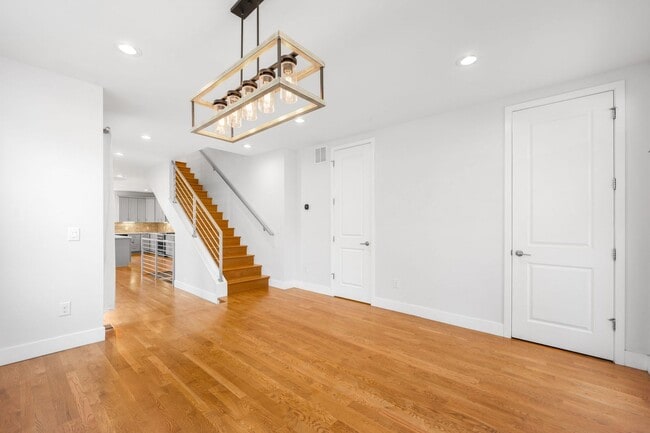 Building Photo - 3BD, 5BA LoHi Townhome with Rooftop Deck and 2-Car Garage