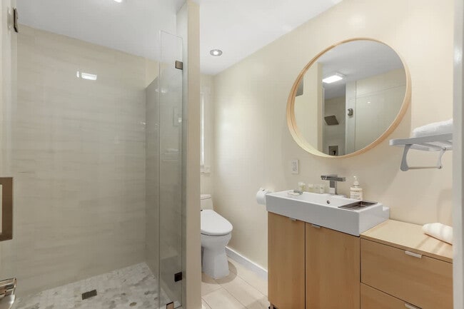 Building Photo - 1449 NE 23rd St