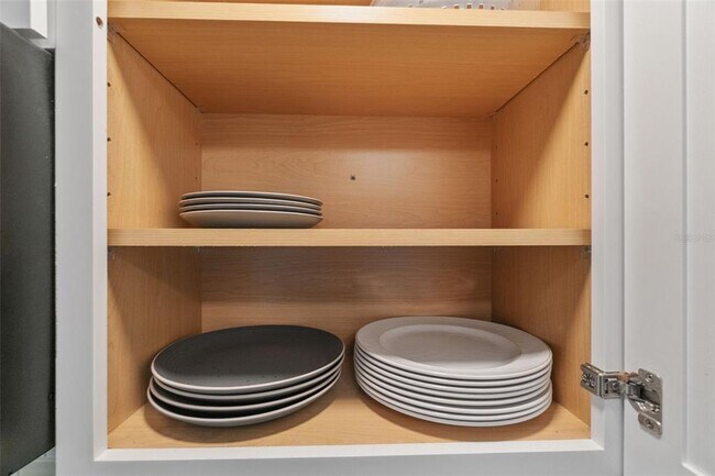 Building Photo - 433 Cerromar Ln