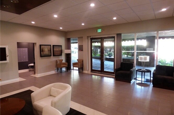 Building Photo - 1745 Camino Palmero St