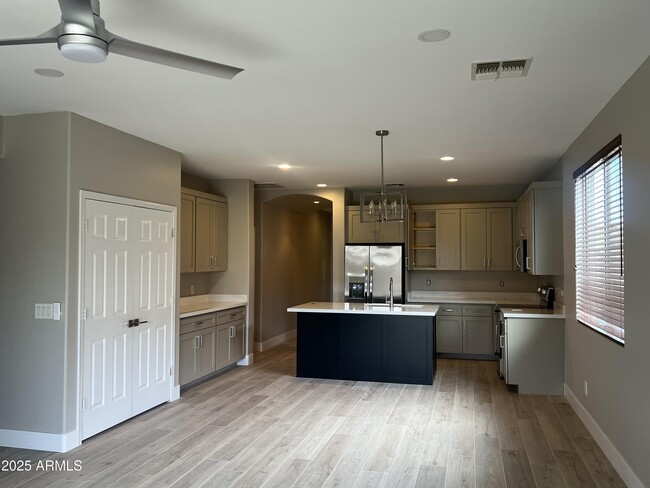 Building Photo - 17751 W Tasha Dr