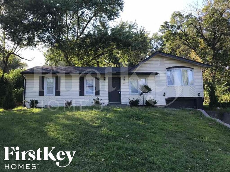 Primary Photo - 7020 NE 51st Terrace