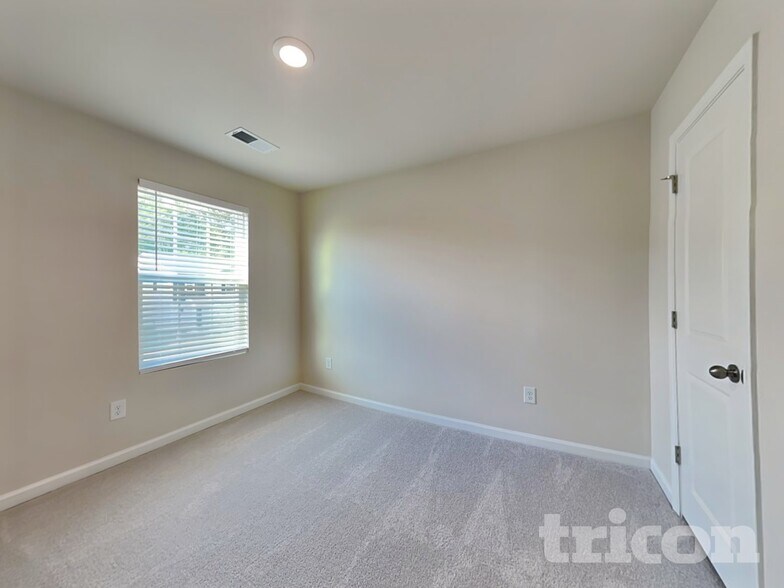 Building Photo - 1426 Penrith Ct