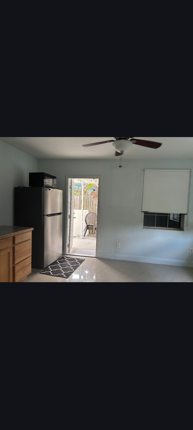 Building Photo - 9861 SW 164th St