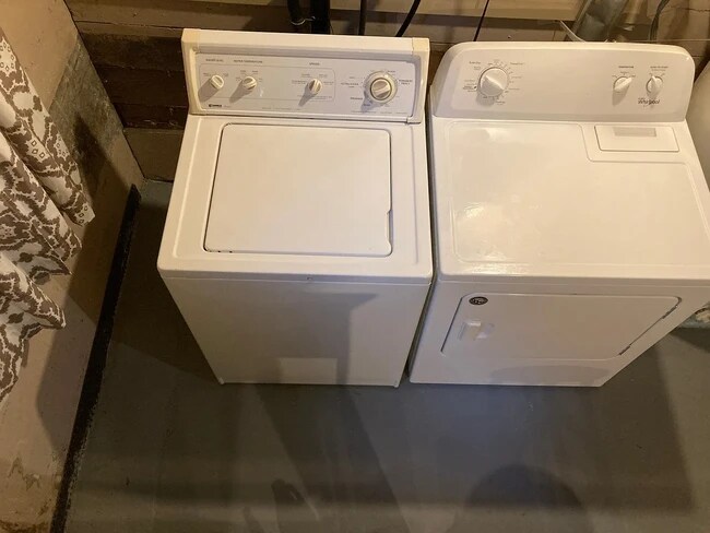 Building Photo - 7737 15th Ave NW