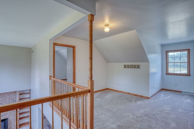 Building Photo - 259 Blackbird Forest Rd