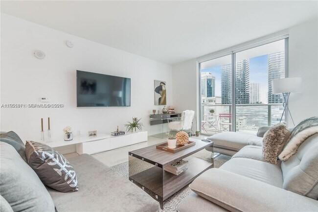 Building Photo - 1100 S Miami Ave