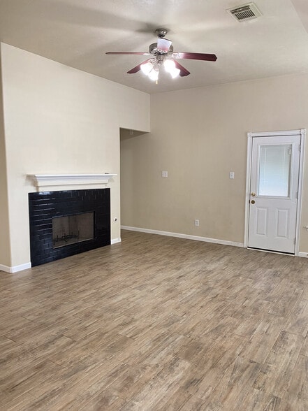 Building Photo - 17802 Oakridge Canyon Ln