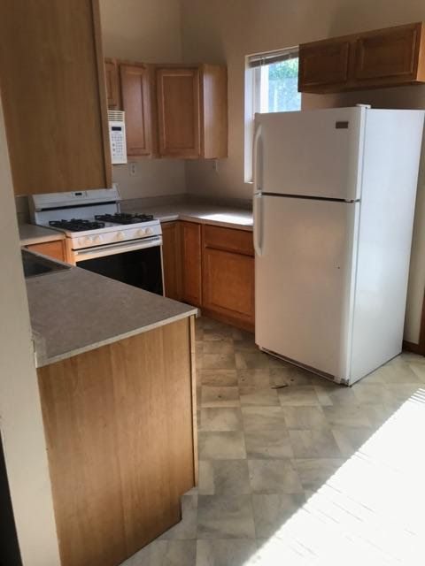 Building Photo - 2773 N. 27th Street - 3 Bedroom Upper