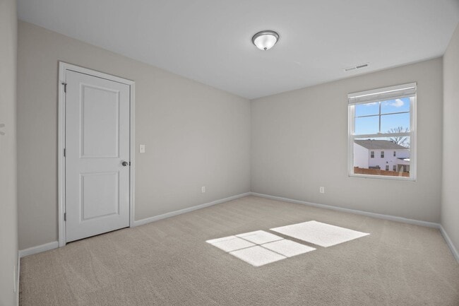 Building Photo - Small-Town Comfort Meets City Convenience | 2-Story Home for Rent | 4 Bedrooms, 2.5 Baths