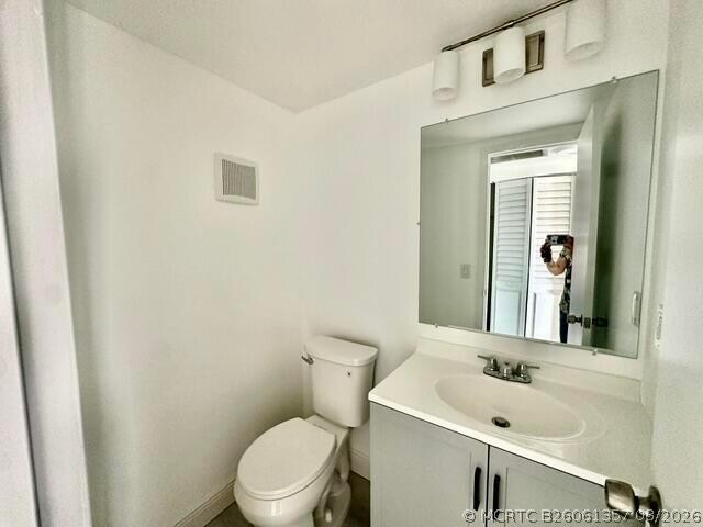 Building Photo - 156 Fanshaw D
