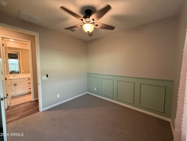 Building Photo - 9458 Thatcher Ave