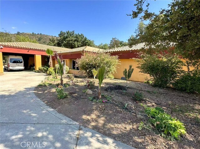 Primary Photo - 45700 Adler Ln