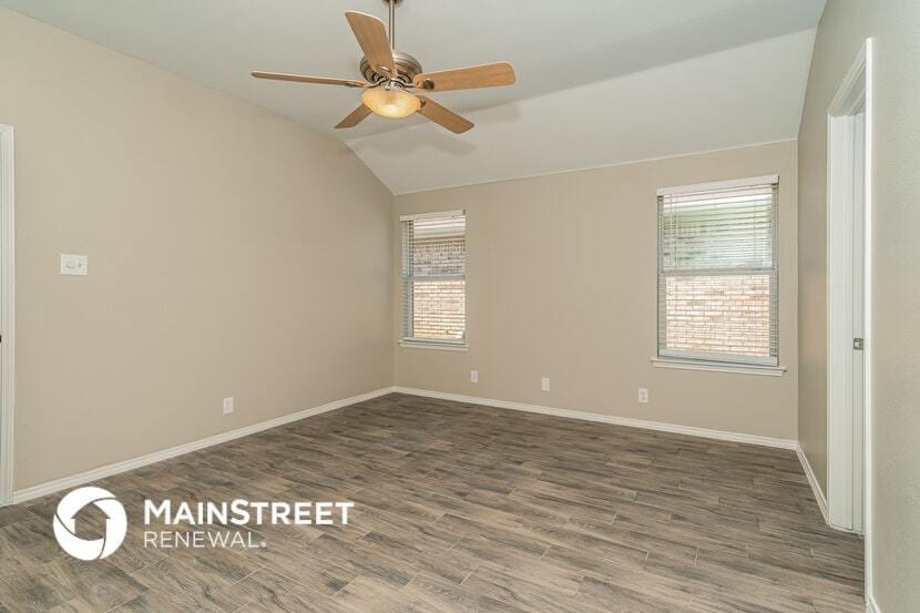Building Photo - 8015 Splitrail Ct