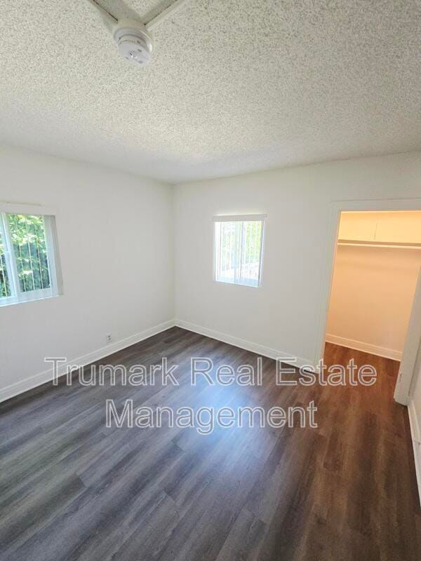Building Photo - 1457 E Wilson Ave