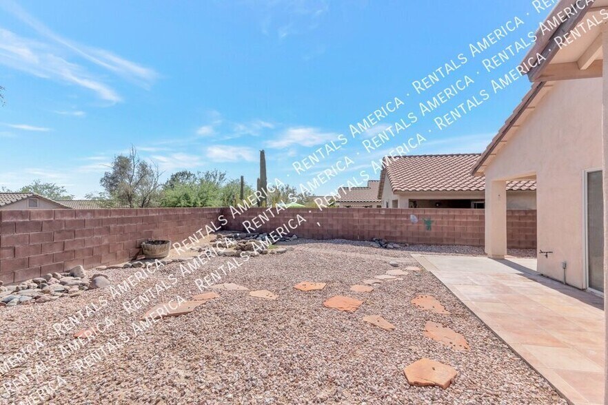 Building Photo - 5573 W Dove of Peace Dr
