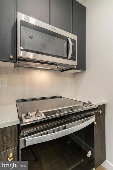 Building Photo - 1102 Germantown Ave