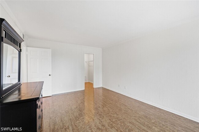 Building Photo - 4551 Gulf Shore Blvd N