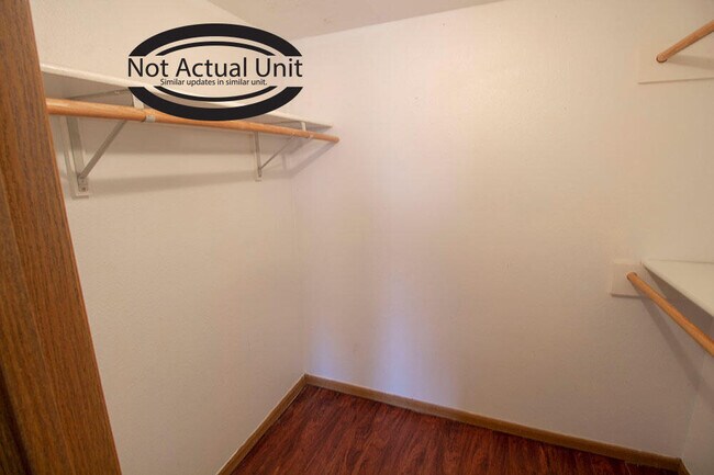 Building Photo - 1505 Native Dancer Ct