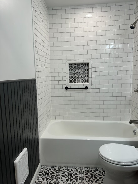 Building Photo - 5320 Kershaw St