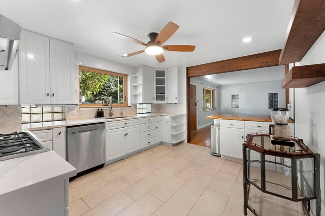 Building Photo - 4301 Marshall St