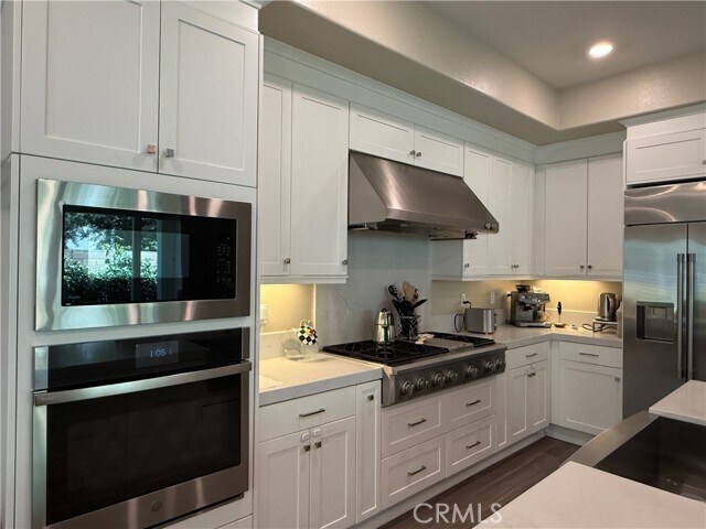 Building Photo - 110 Source