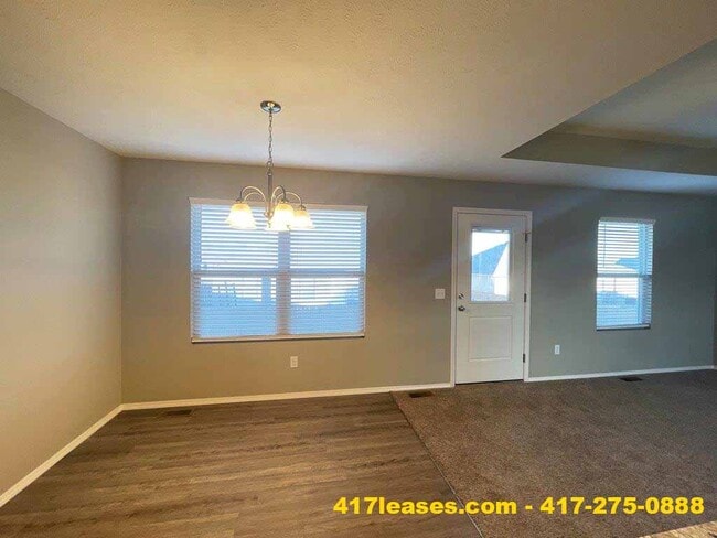 Building Photo - 1338 Marseilles Ave