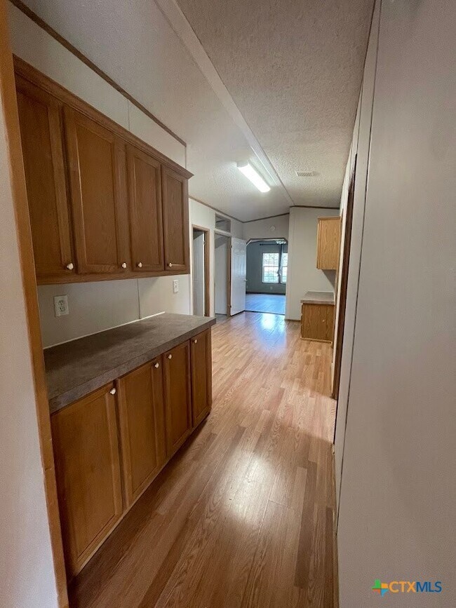 Building Photo - 1201 Island View Dr