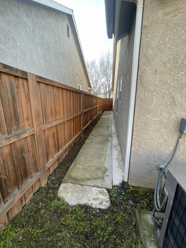 Left Side of house - 5648 W Millbrae Ave