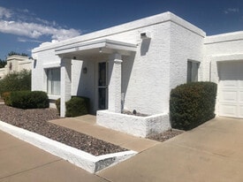 Building Photo - 726 E Villa Rita Dr