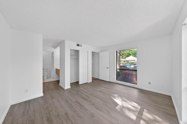 Building Photo - 251 Del Verde Cir