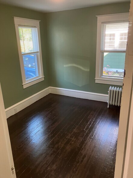 Building Photo - 1302 Hillside Ave