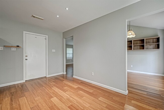 Building Photo - 9466 Coast Bridge St