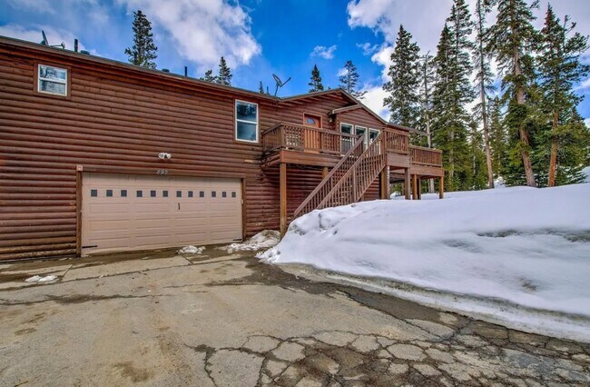 Building Photo - 492 Kimmes Ln