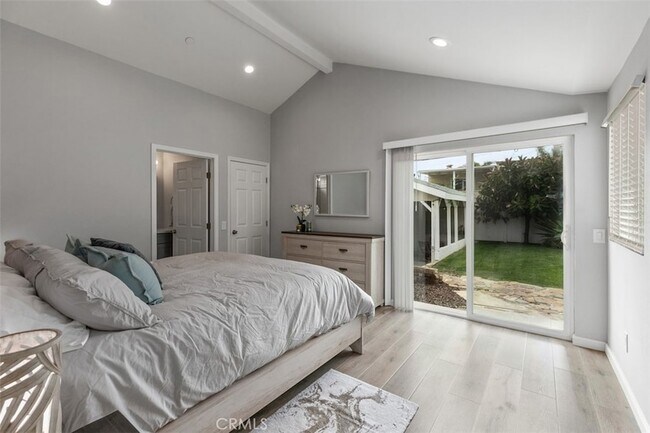 Building Photo - 33895 Alcazar Dr