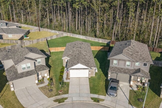 Building Photo - 24034 Sunview Vly Dr