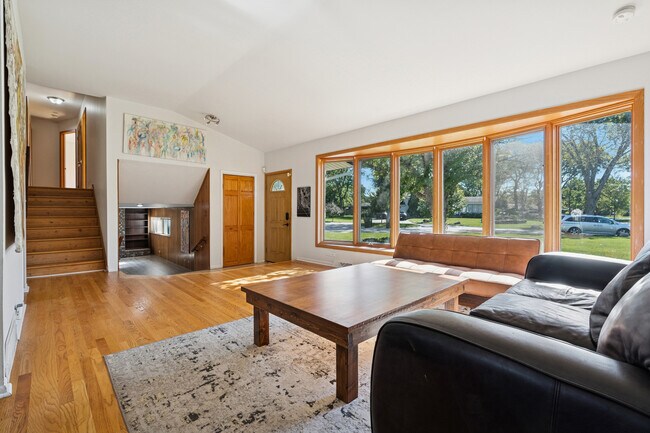 Building Photo - 1037 Heatherfield Ln