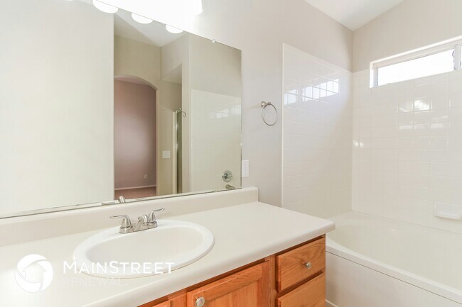 Building Photo - 10063 E Paseo San Ardo