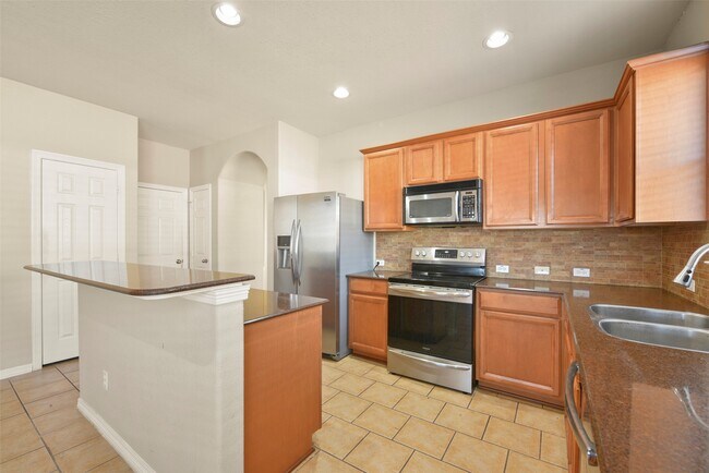 Building Photo - 1903 Highland Point Ct