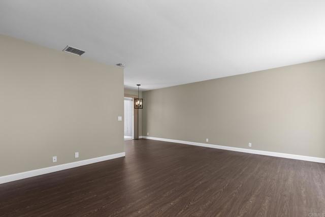 Building Photo - 8746 Villa La Jolla Dr