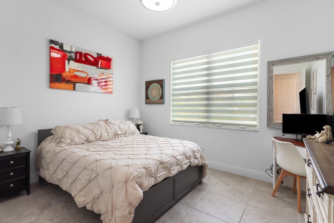 Building Photo - 9282 SW Miracoli Wy