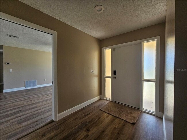 Building Photo - 6623 Swyear Ct