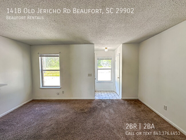 Building Photo - 141 Old Jericho Rd