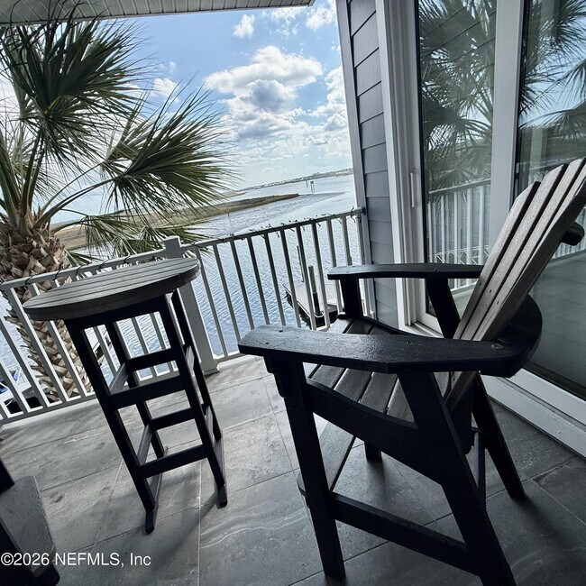 Building Photo - 2530 Beach Blvd