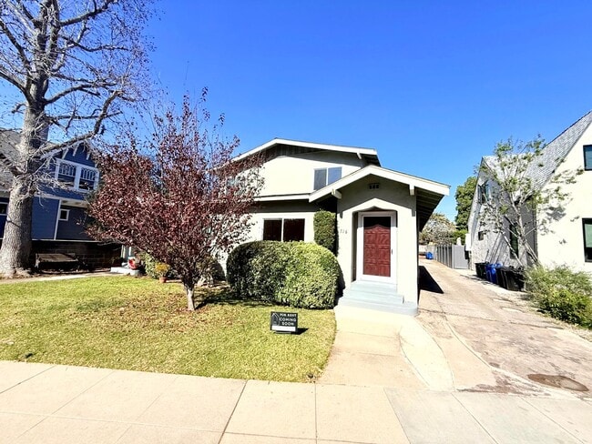 Building Photo - 714-716 El Centro Street