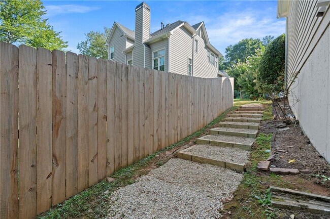 Building Photo - 3418 Rose Arbor Ct